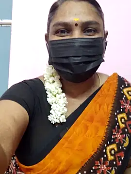 Snapshot of Tamil_Azhaghi25 chatting on October 16, 5:25 pm Tamil Azhaghi25 online show from October 16, 5:25 pm