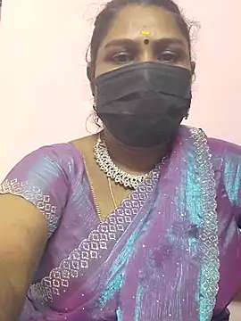 Snapshot of Tamil_Azhaghi25 chatting on October 20, 4:40 pm Tamil Azhaghi25 online show from October 20, 4:40 pm