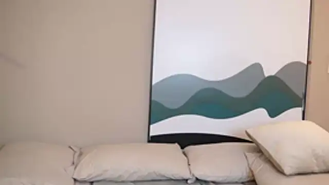 Tayler Kim online show from October 19, 4:51 pm