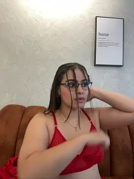 Snapshot of Tayler_Kim chatting on March 7, 7:22 pm Tayler Kim online show from March 7, 7:22 pm