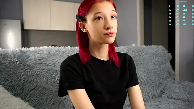 Snapshot of Likalense chatting on October 8, 5:10 pm Likalense online show from October 8, 5:10 pm