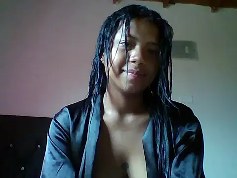 Snapshot of Gema_shiny chatting on October 11, 7:34 pm Gema shiny online show from October 11, 7:34 pm