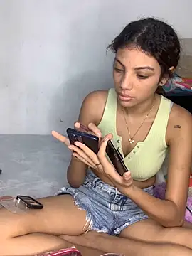 Snapshot of Karima__Najdi chatting on September 24, 3:26 pm Karima Najdi online show from September 24, 3:26 pm