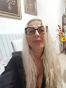  sexyBLONDE46  online show from May 6, 12:41 am