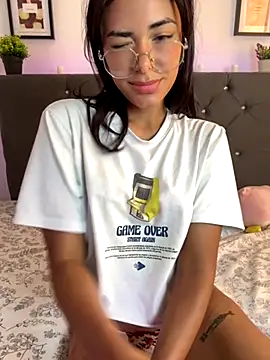 Im Lyan online show from September 28, 4:01 pm