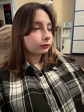 Snapshot of lilly_royse chatting on November 2, 6:38 am lilly royse online show from November 2, 6:38 am