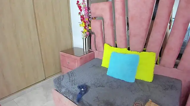 Snapshot of MaraKarly chatting on March 14, 10:10 am MaraKarly online show from March 14, 10:10 am