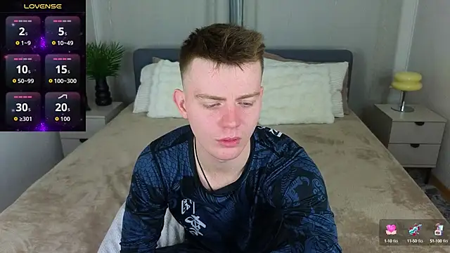 happy de1mos online show from October 14, 9:59 pm