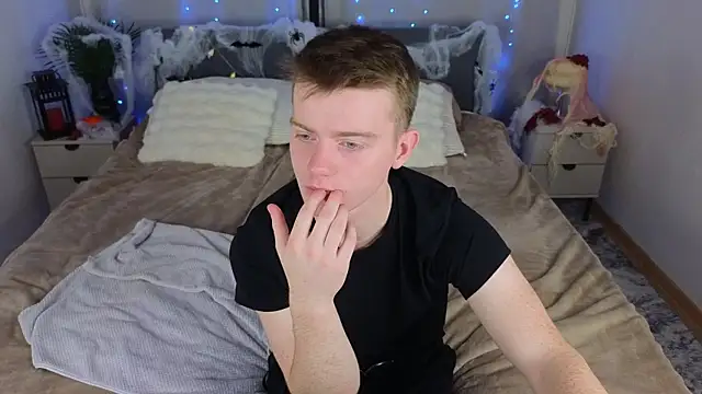 happy de1mos online show from November 1, 9:28 pm