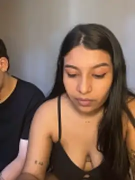  Chloe Smith online show from November 11, 2:50 pm