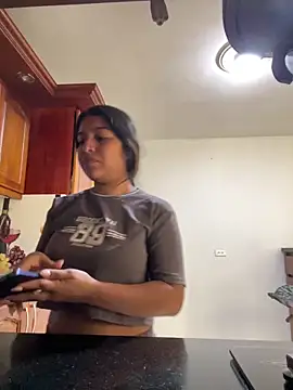  Chloe Smith online show from March 5, 2:35 pm