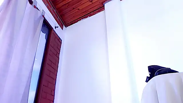 aura-monet online show from October 16, 9:49 pm