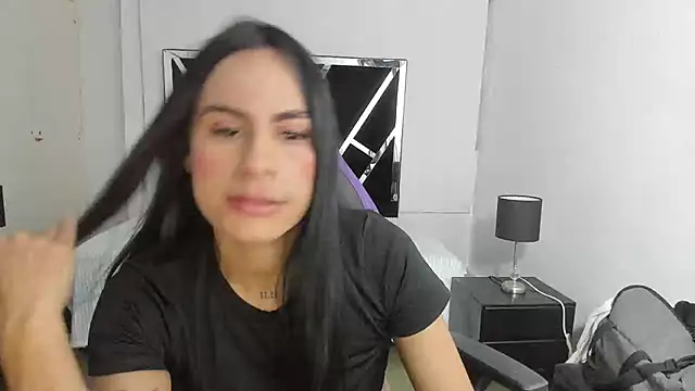 charlotthe ee online show from October 8, 7:00 pm