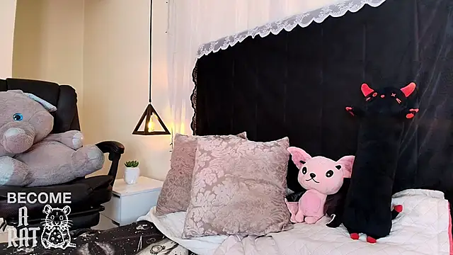 IvyBelle  online show from May 11, 2:56 pm