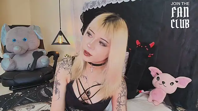 IvyBelle  online show from June 25, 11:26 am