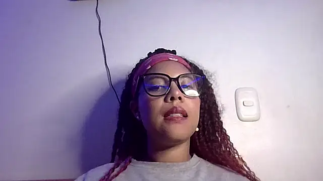 gigi1326 online show from July 17, 2:18 am