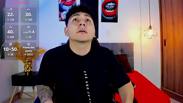 Nicolas James Sc online show from October 7, 1:30 pm