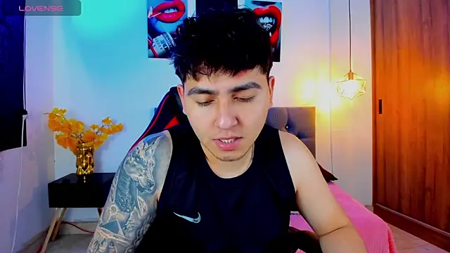 Nicolas James Sc online show from February 18, 2:02 pm