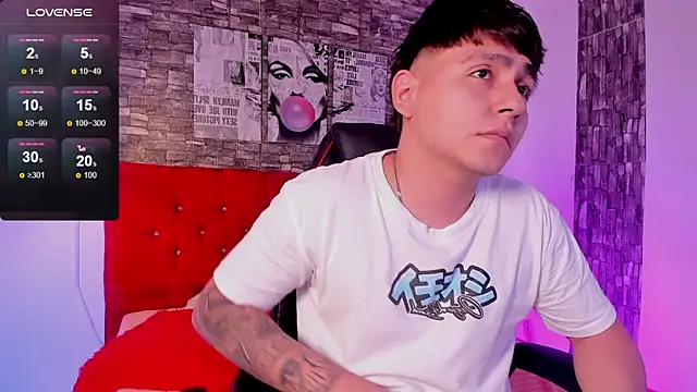 Nicolas James Sc online show from March 10, 3:17 pm