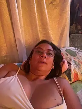 Snapshot of YadiraOrozco chatting on September 14, 11:31 am YadiraOrozco online show from September 14, 11:31 am