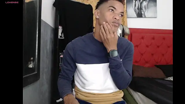 Snapshot of David_s3xy chatting on October 4, 2:15 pm David s3xy online show from October 4, 2:15 pm