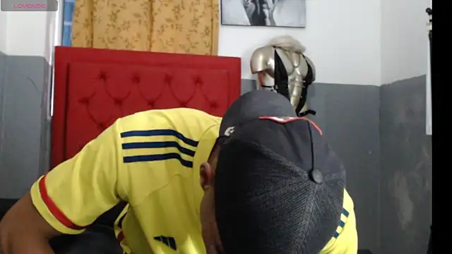 Snapshot of David_s3xy chatting on October 23, 2:16 pm David s3xy online show from October 23, 2:16 pm