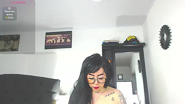 Snapshot of Vicky_hotmilf chatting on January 16, 9:02 am Vicky hotmilf online show from January 16, 9:02 am