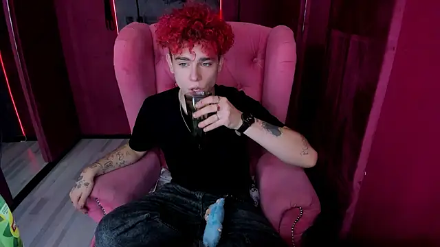 Snapshot of Blaiz_Vok chatting on October 13, 8:20 pm Blaiz Vok online show from October 13, 8:20 pm