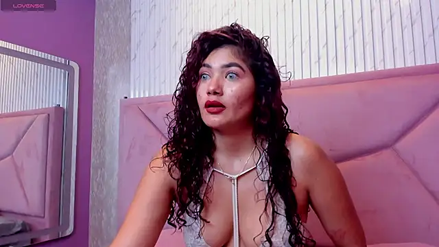 Shannelwalker online show from September 9, 8:08 pm