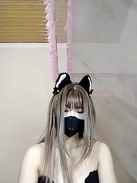 Snapshot of Helen69x chatting on November 2, 3:20 am Helen69x online show from November 2, 3:20 am