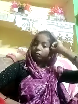 Snapshot of Hema4545 chatting on September 8, 5:23 pm Hema4545 online show from September 8, 5:23 pm