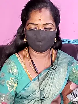 Snapshot of tamilammukuttyy chatting on April 5, 4:04 pm tamilammukuttyy online show from April 5, 4:04 pm