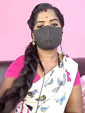 Snapshot of tamilammukuttyy chatting on April 8, 9:20 am tamilammukuttyy online show from April 8, 9:20 am