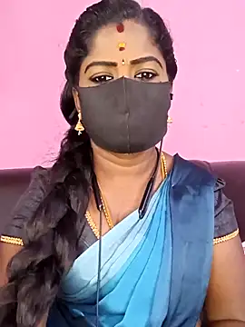 Snapshot of tamilammukuttyy chatting on April 9, 9:04 am tamilammukuttyy online show from April 9, 9:04 am