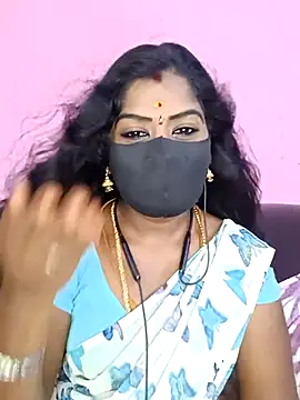 Snapshot of tamilammukuttyy chatting on April 10, 4:28 am tamilammukuttyy online show from April 10, 4:28 am