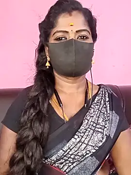 Snapshot of tamilammukuttyy chatting on April 11, 10:08 am tamilammukuttyy online show from April 11, 10:08 am