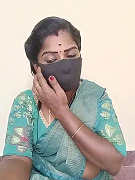 Snapshot of tamilammukuttyy chatting on June 16, 5:59 pm tamilammukuttyy online show from June 16, 5:59 pm