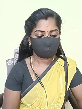 Snapshot of tamilammukuttyy chatting on June 17, 10:39 am tamilammukuttyy online show from June 17, 10:39 am