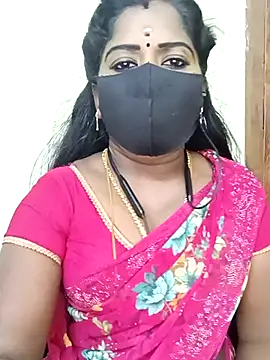 Snapshot of tamilammukuttyy chatting on June 24, 1:43 pm tamilammukuttyy online show from June 24, 1:43 pm