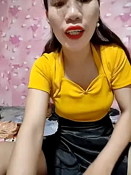 Snapshot of Tin_tanny chatting on October 10, 1:59 am Tin tanny online show from October 10, 1:59 am