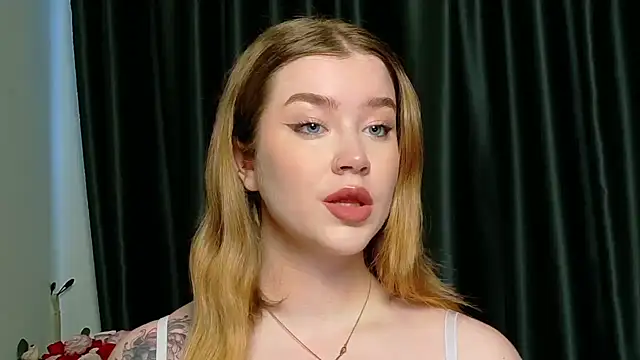 Rebecca Lace online show from October 4, 1:03 am