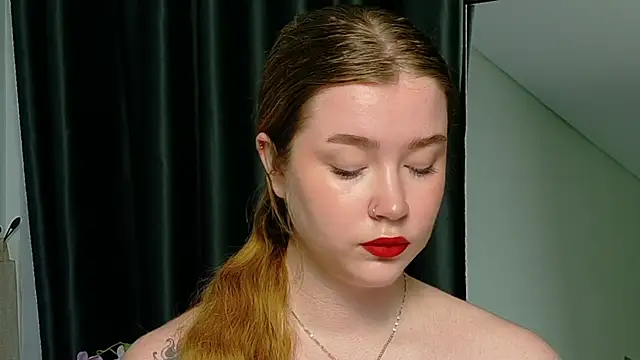 Rebecca Lace online show from October 23, 9:57 pm