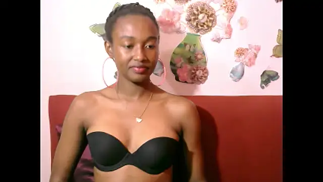 Snapshot of Indiansexydimples chatting on October 9, 7:17 am Indiansexydimples online show from October 9, 7:17 am