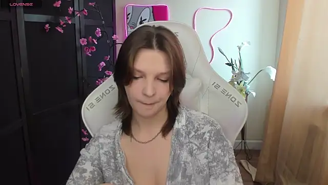AudreyyKim online show from May 3, 8:20 am