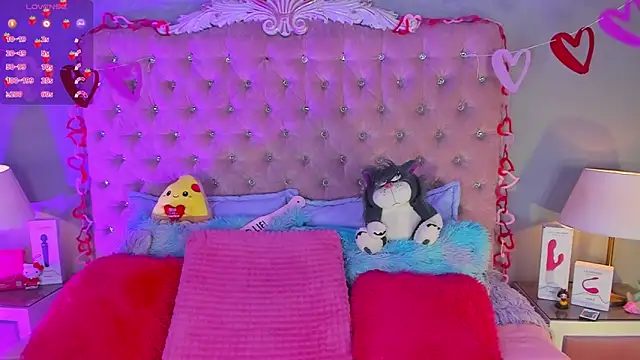 LindaWz  online show from February 19, 4:41 am