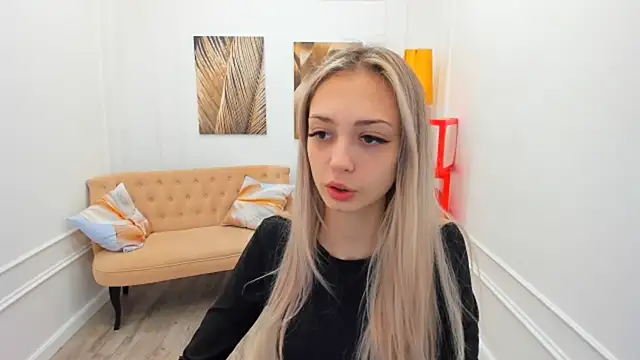 EmilyGraydis online show from March 3, 7:20 pm