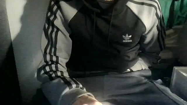 juju78jujuu online show from October 31, 4:35 am