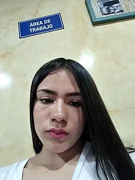 CHARLOTTE  05 online show from October 16, 1:23 pm