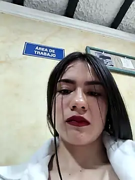 CHARLOTTE  05 online show from October 17, 1:14 pm