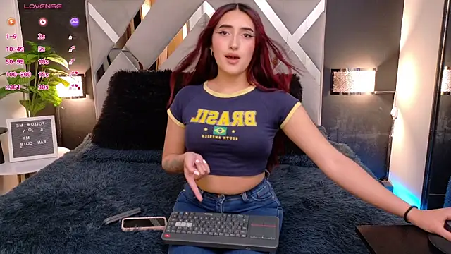 Miia bunny online show from October 4, 8:40 pm